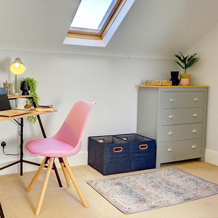Regency Nest By Spa Town Property - Stylish 3 Bedroom Apartment On 2 Floors, Central Leamington Spa Kültér fotó