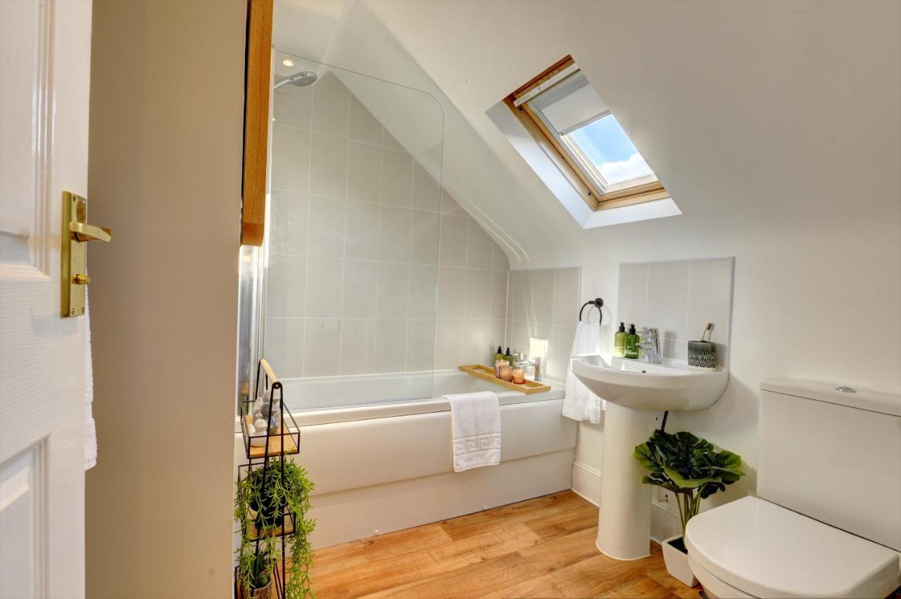 Regency Nest By Spa Town Property - Stylish 3 Bedroom Apartment On 2 Floors, Central Leamington Spa Kültér fotó