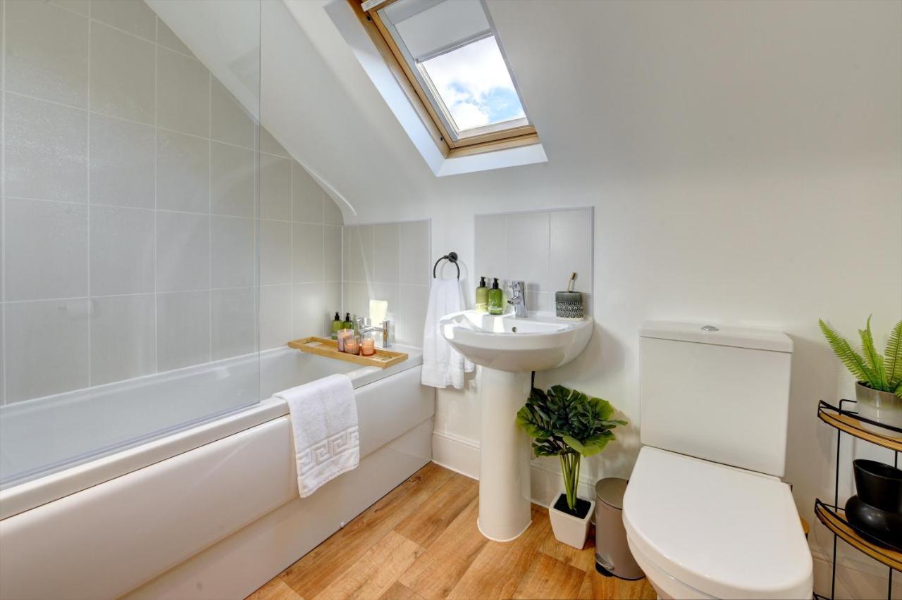 Regency Nest By Spa Town Property - Stylish 3 Bedroom Apartment On 2 Floors, Central Leamington Spa Kültér fotó