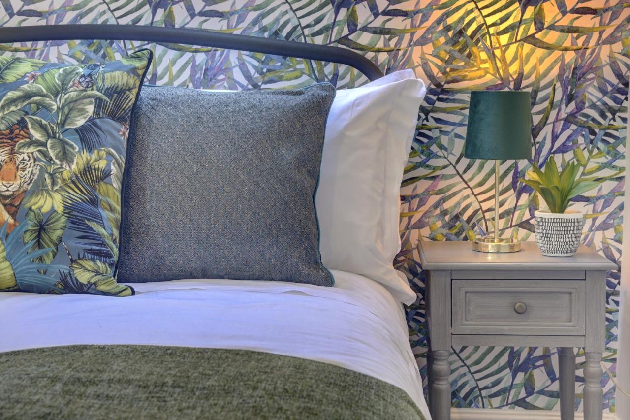 Regency Nest By Spa Town Property - Stylish 3 Bedroom Apartment On 2 Floors, Central Leamington Spa Kültér fotó