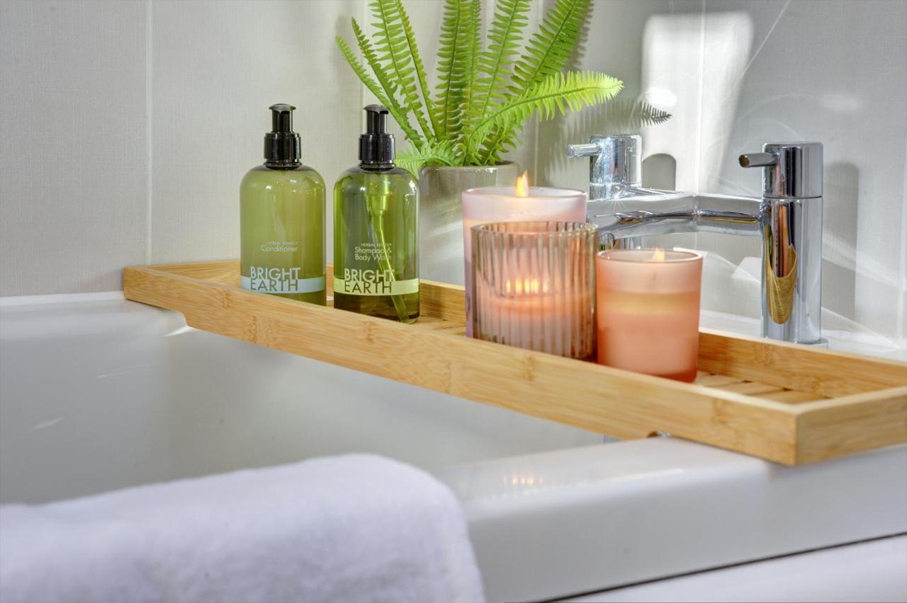 Regency Nest By Spa Town Property - Stylish 3 Bedroom Apartment On 2 Floors, Central Leamington Spa Kültér fotó
