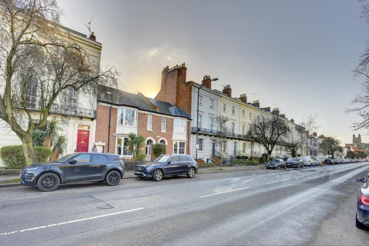 Regency Nest By Spa Town Property - Stylish 3 Bedroom Apartment On 2 Floors, Central Leamington Spa Kültér fotó